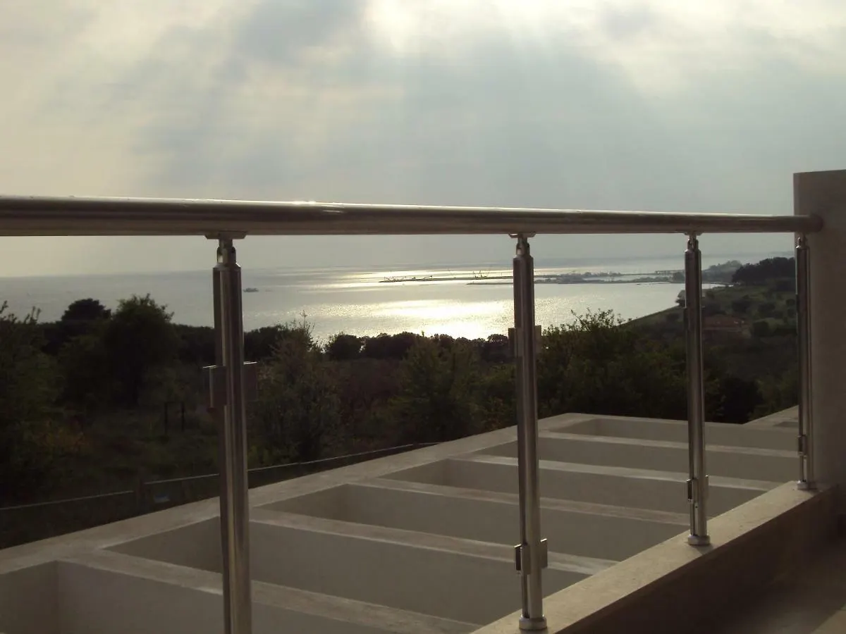Villa Nefeli Nea Moudania 0*,